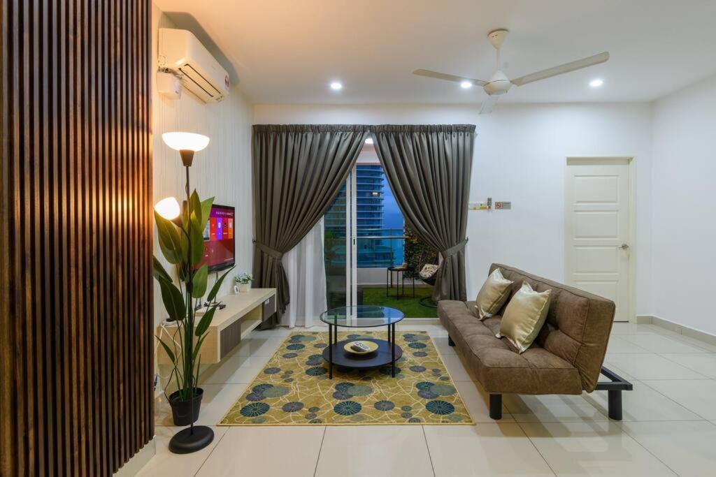 דירות ג'ורג' טאון 2R1B/Seaview Tropical /1~8Pax/Gurney Mansion One מראה חיצוני תמונה