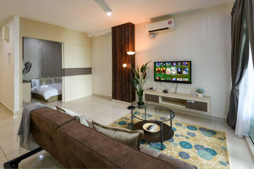 דירות ג'ורג' טאון 2R1B/Seaview Tropical /1~8Pax/Gurney Mansion One מראה חיצוני תמונה