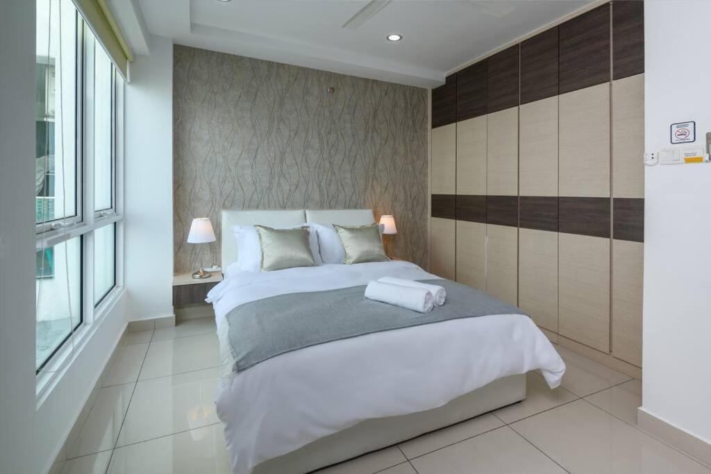 דירות ג'ורג' טאון 2R1B/Seaview Tropical /1~8Pax/Gurney Mansion One מראה חיצוני תמונה